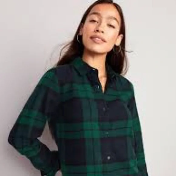 🚨 Bundle of 2 Old Navy Classic Plaid Tops - Picture 2 of 10